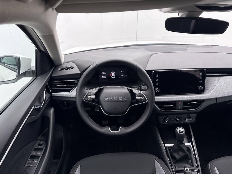 Škoda Scala (2026) Selection 5MP 1,0TSI - fotka 2 z 2