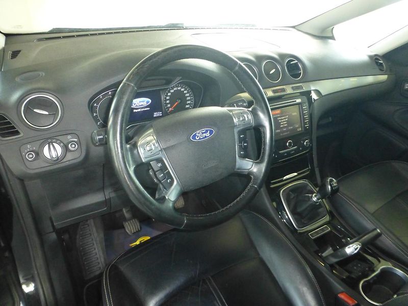 Ford S-MAX (2011) 2,2TDCI-147KW*VYHŘ.SEDADLA - fotka 11 z 25