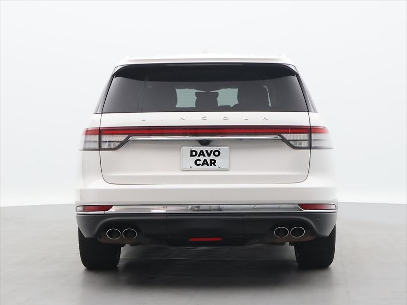 Lincoln Aviator 3,0 EvoBoost V6 AWD CZ - fotka 6 z 43