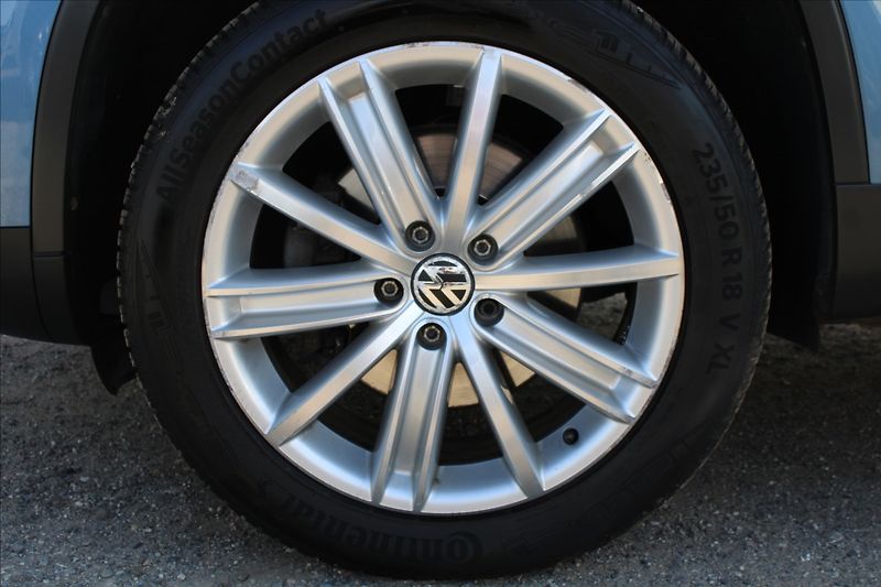 Volkswagen Tiguan 2,0 TDI  VÝHŘEVY,TAŽNÉ - fotka 25 z 26
