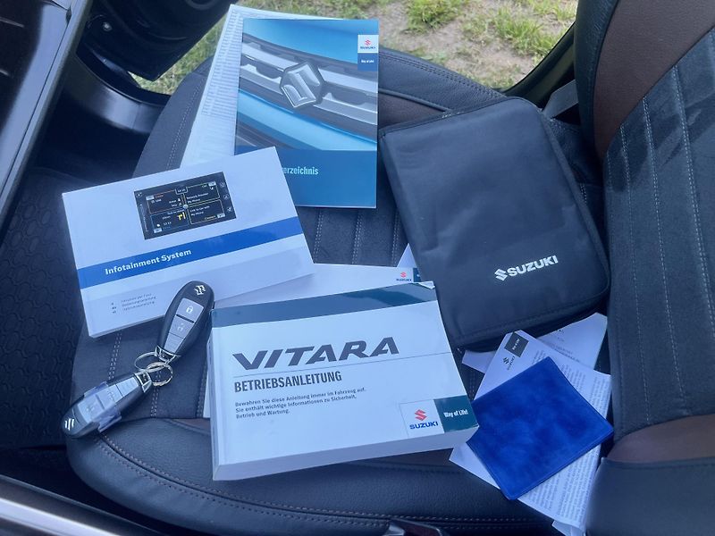Suzuki Vitara 1,6 88KW,4x4,NAVI,PANORAMA - fotka 43 z 47