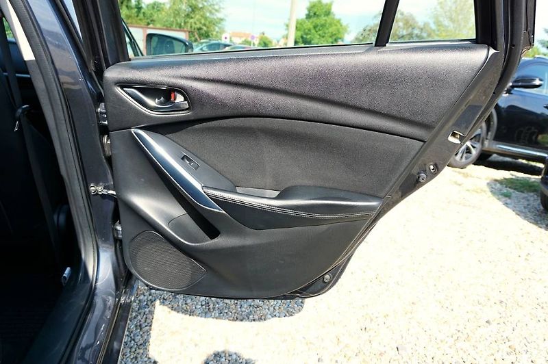 Mazda 6 (2013) 6 2.0 107 kW - fotka 16 z 46