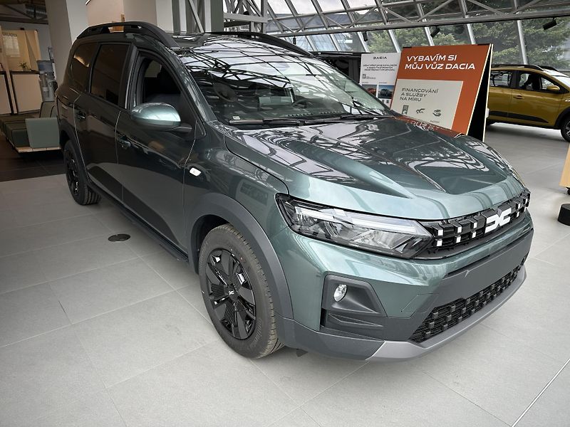 Dacia Jogger (2026) Expression TCe 110 VÝPRODEJ  - fotka 2 z 18