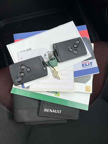 Renault Clio 1.2i 16v NAVI KLIMA PŮVOD ČR - fotka 32 z 39