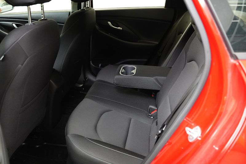 Hyundai i30 - fotka 22 z 24