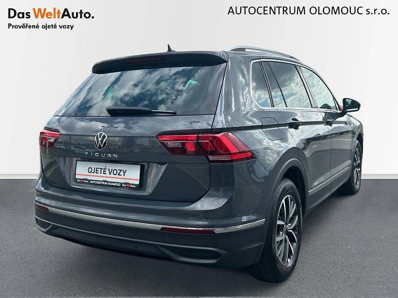 Volkswagen Tiguan (2020) 1.5 TSI Life - fotka 2 z 32