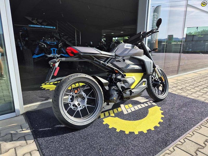Can-Am (2025) Pulse - fotka 4 z 20