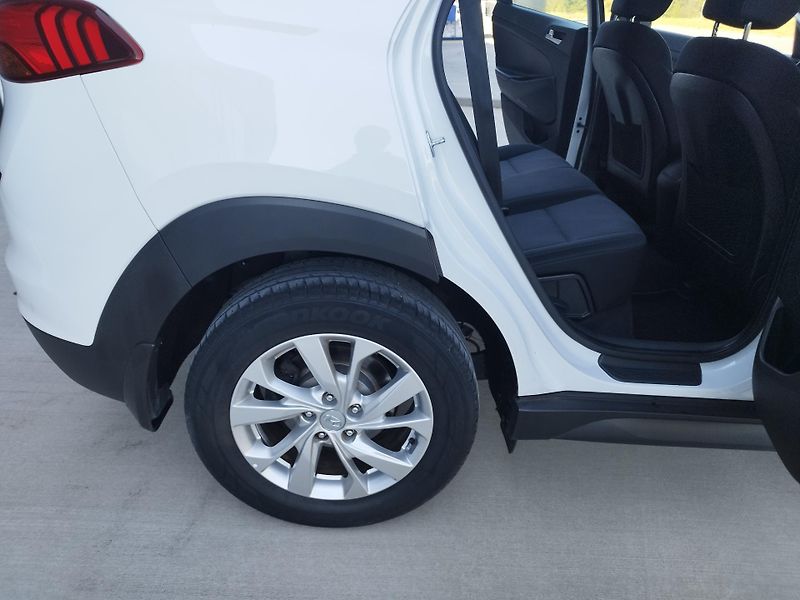 Hyundai Tucson 1.6T-GDi,volat-608 081 843 - fotka 17 z 18