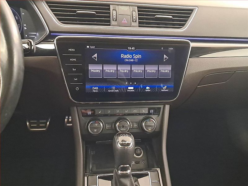 Škoda Superb (2016) Laurin&Klement 2.0 TDI - fotka 12 z 30