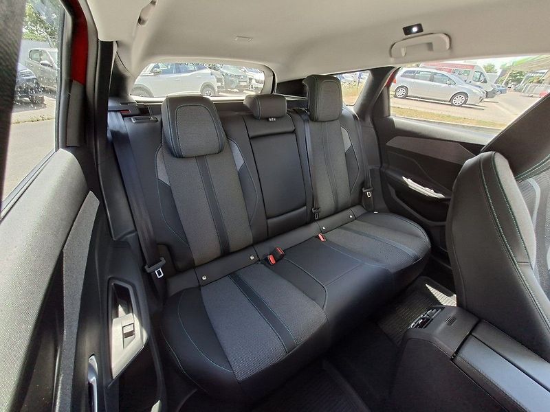 Peugeot 308 SW ALLURE 1,5 BHDi 130k EAT8 - fotka 6 z 29