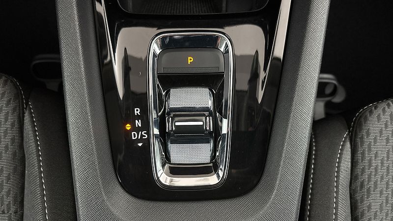 Škoda Octavia 2.0 TDI DSG Style Combi - fotka 22 z 25