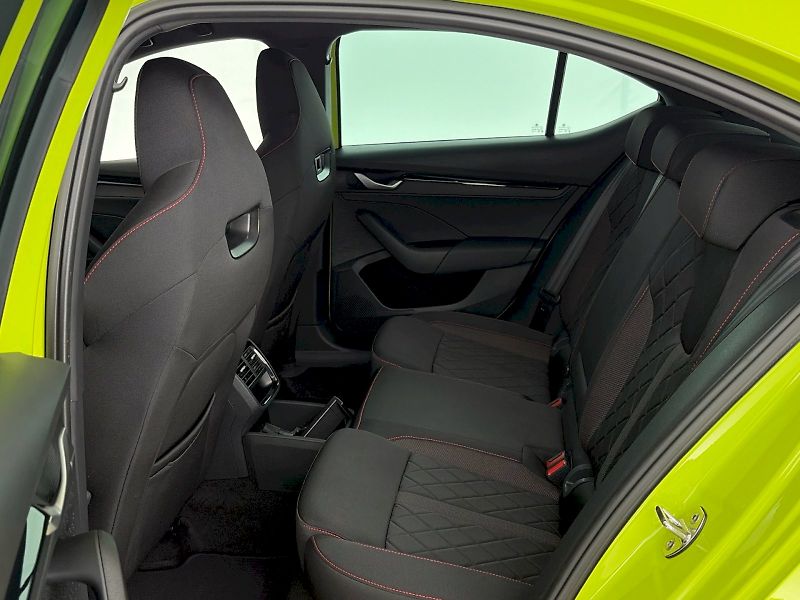 Škoda Octavia (2025) DSG 2.0TSI 195kW RS - fotka 8 z 31