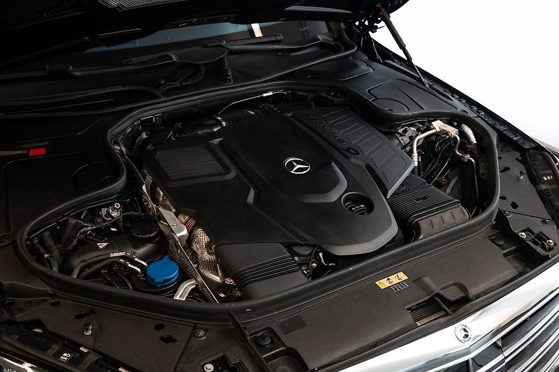 Mercedes-Benz Třídy S d L 4MATIC AMG Line/Burmester/ - fotka 24 z 27