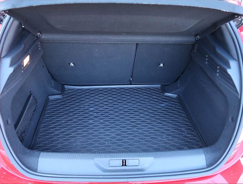 Peugeot 308 (2022) Active Pack 1.2 PureTech - fotka 13 z 15