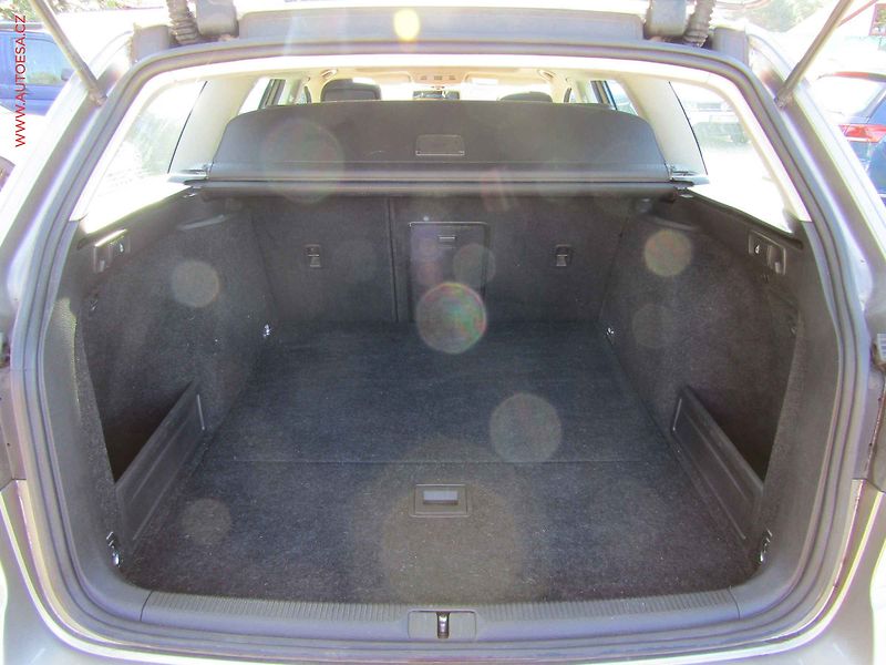 Volkswagen Passat (2013) 2.0 TDi 4x4, ČR, Alltrack - fotka 7 z 16