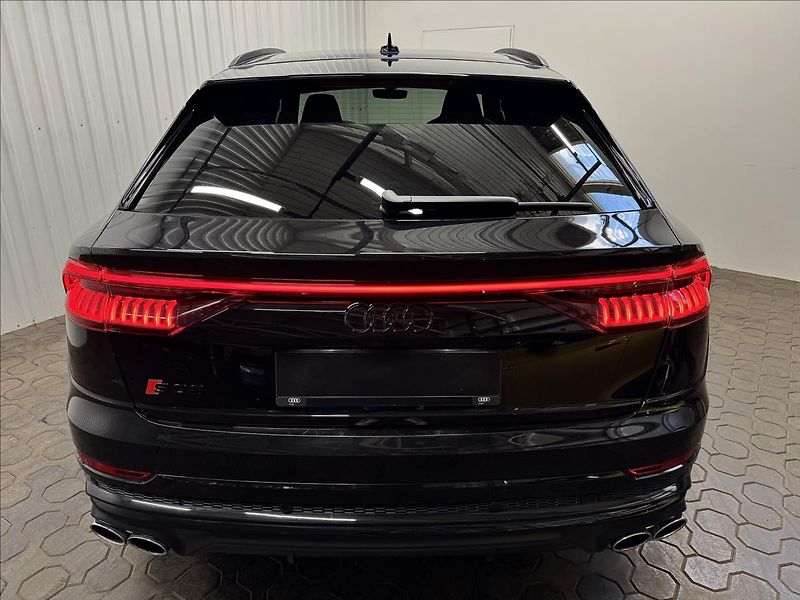 Audi SQ8 COMPETITION PLUS ČR 1.MAJ - fotka 7 z 50