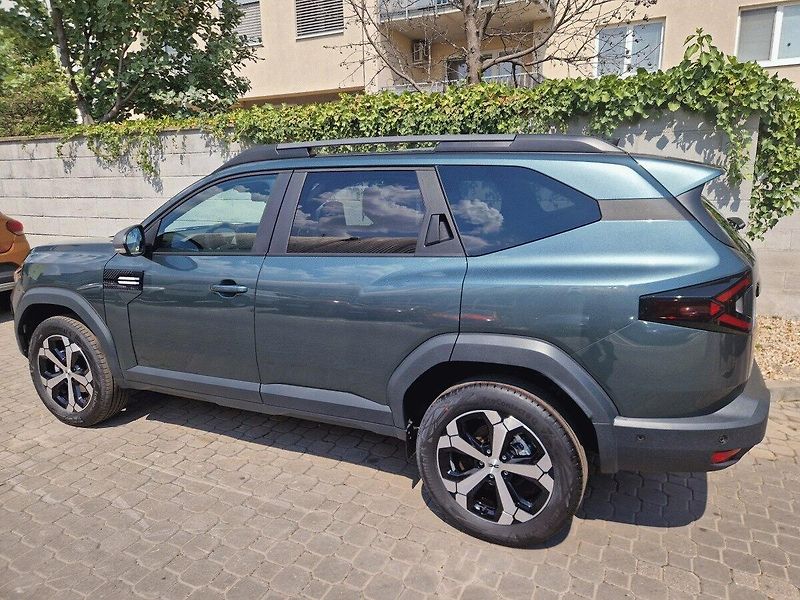 Dacia Bigster (2026) journey mild hybrid 140 - fotka 2 z 4