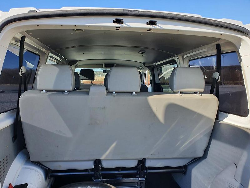 Volkswagen Transporter (2011) 2L 75kw 7míst, splátky  - fotka 20 z 23