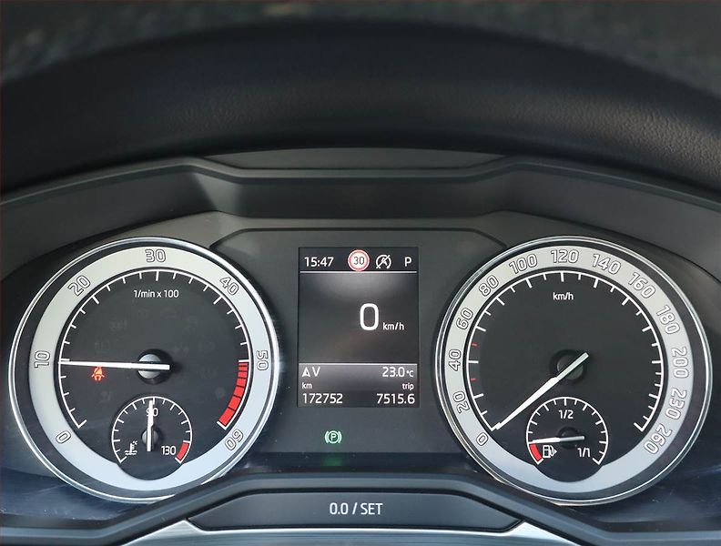 Škoda Superb (2019) Ambition Plus 2.0 TDI, Automat - fotka 11 z 19
