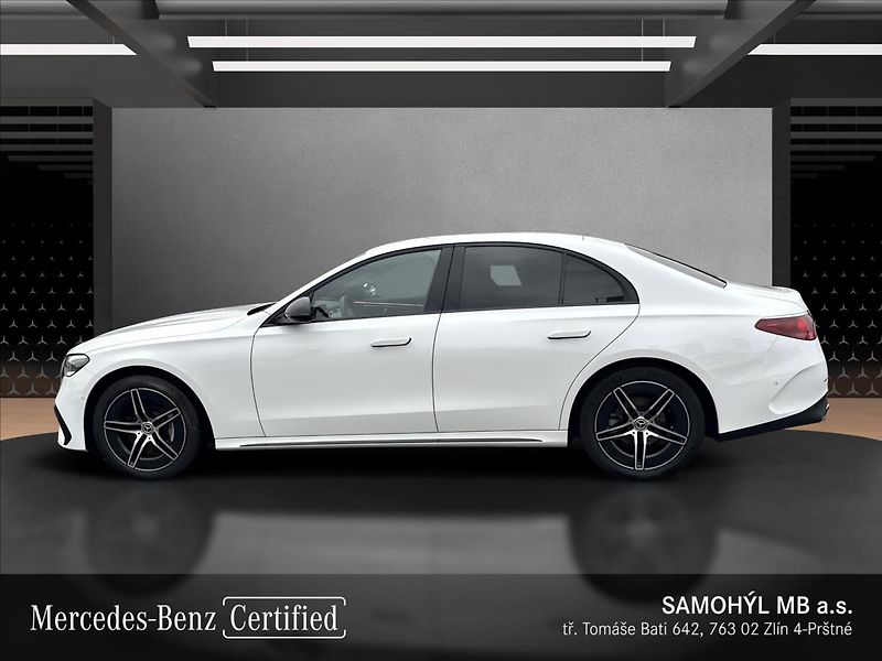 Mercedes-Benz Třídy E E 220d 4MATIC AMG linie - fotka 2 z 12