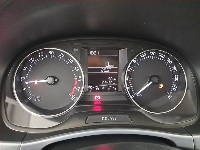 Škoda Fabia (2018) Ambition 1.4 TDI, Serv.kniha - fotka 11 z 16