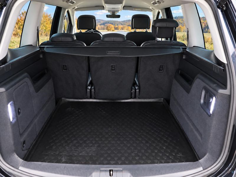 Volkswagen Sharan 2,0 TDI 130kW DSG 4Motion CZ - fotka 10 z 41