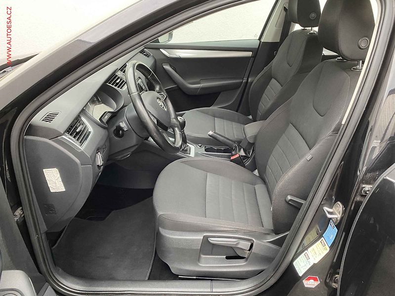 Škoda Octavia (2015) 2.0 TDi 4x4, Elegance - fotka 9 z 17
