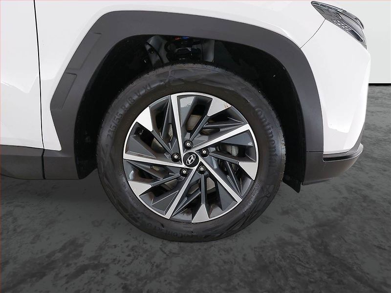 Hyundai Tucson (2024) 1.6 T-GDI - fotka 13 z 18