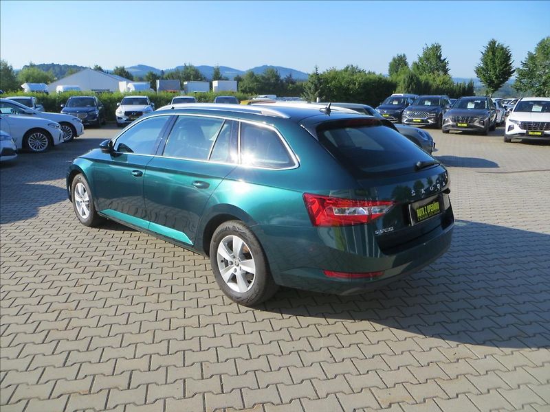Škoda Superb 2,0 TDI Ambition DSG ČR - fotka 5 z 24