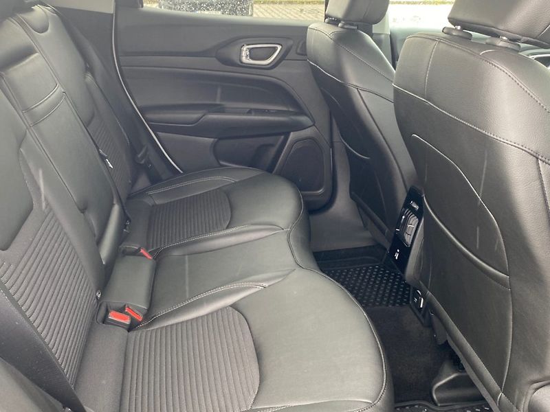 Jeep Compass (2024) 1,6 Limited MT6 (96kW) NM - fotka 8 z 34