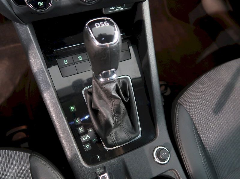 Škoda Octavia (2019) STYLE PLUS 1.5TSI 110KW DSG NA - fotka 28 z 38