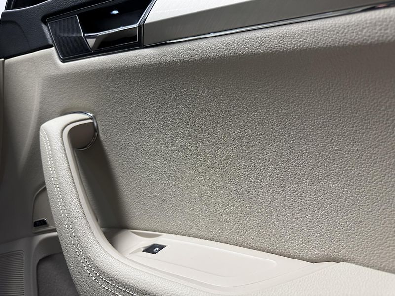 Škoda Superb (2023) L&K 2,0 TDI 147 kW 7-st aut 4x - fotka 31 z 66