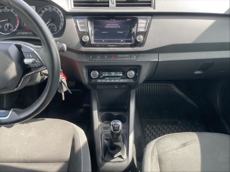 Škoda Fabia 1,0 TSI 70 Ambition - fotka 10 z 11