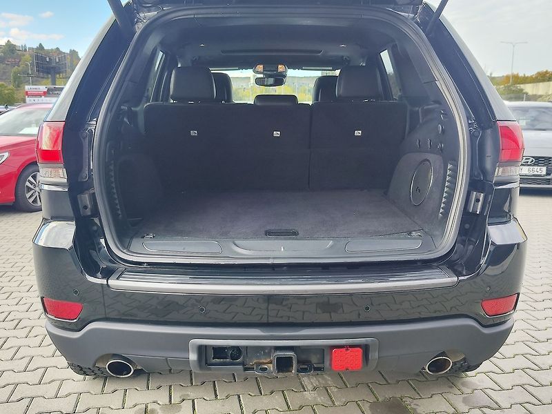 Jeep Grand Cherokee 5.7 HEMI/268kW V8 Trailhawk AT - fotka 9 z 35