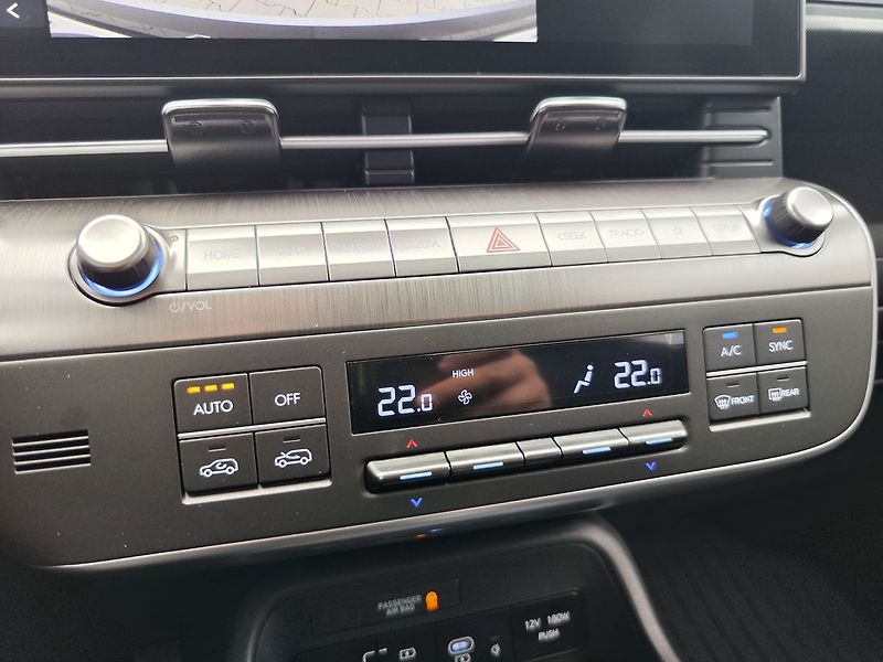Hyundai Kona 1.6 T-GDI/145kW Smart - fotka 21 z 32
