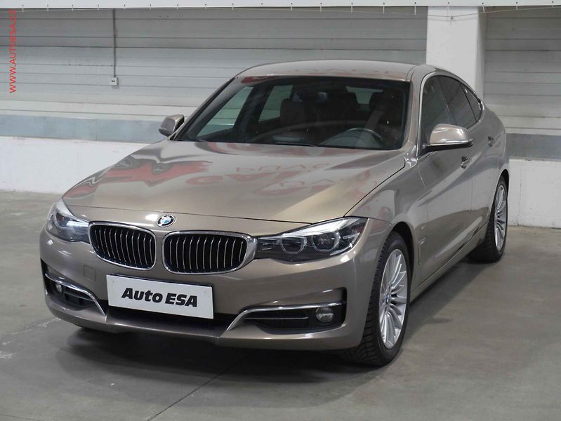 BMW Řada 3 (2016) 2.0 TDI GT, AT, LED, kůže - fotka 3 z 23