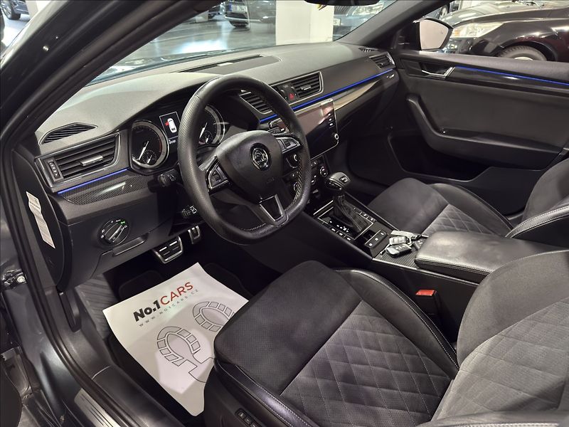 Škoda Superb 2,0   TDI 4x4 DSG SPORTLINE - fotka 11 z 39