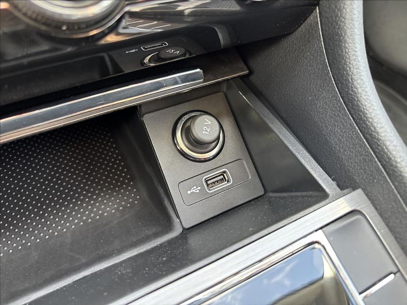 Škoda Superb 2,0 TDI 110kW Style DSG - fotka 46 z 47