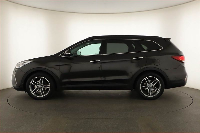 Hyundai Santa Fe (2017) 2.2 CRDi Blue, 4X4, Automat - fotka 3 z 20