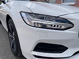 Volvo V90 (2019) 2.0 D4 140kW MOMENTUM - náhled 30