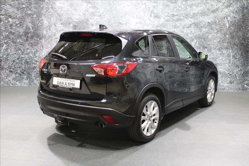 Mazda CX-5 2,0 Skyactiv AWD - fotka 4 z 33