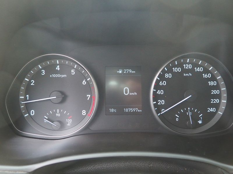 Hyundai i30 1.4-GDI, 103 kW, CZ, Navi - fotka 27 z 47