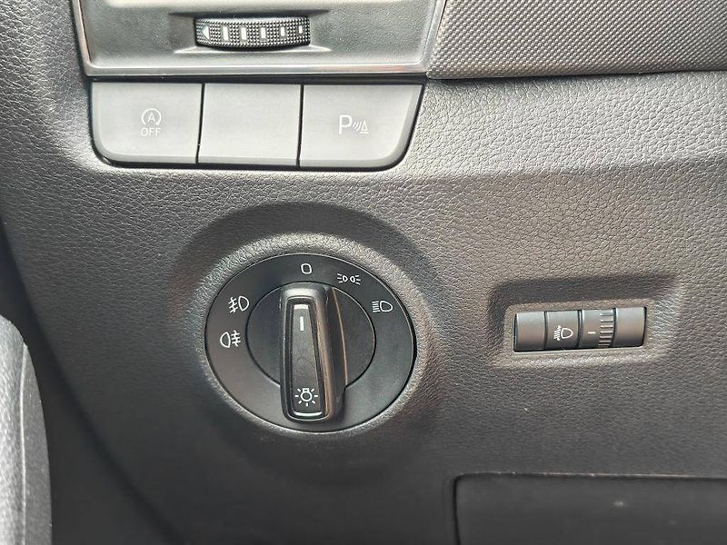 Škoda Fabia Tour Ambition 1,0TSI - fotka 17 z 20