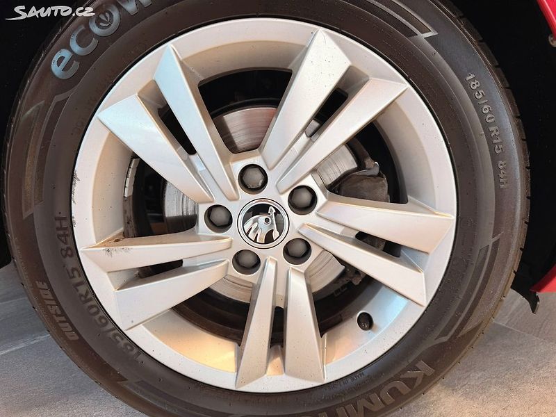 Škoda Fabia 1.0 TSi 70 Kw Ambition TourTop - fotka 21 z 22