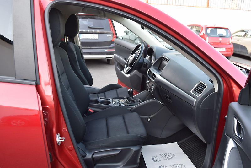 Mazda CX-5 (2015) 2.0i SKYACTIV-G 121kw CENTRE-L - fotka 34 z 44