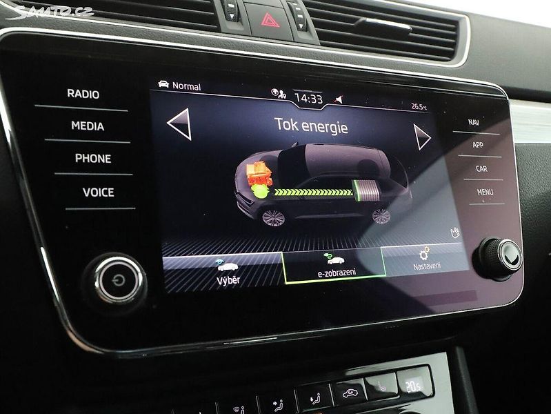 Škoda Superb (2020) - fotka 19 z 21