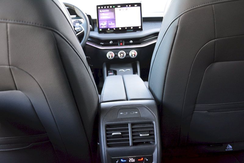 Škoda Superb (2024) Combi 2.0 TDI 110 kW L&K DSG 7 - fotka 10 z 31