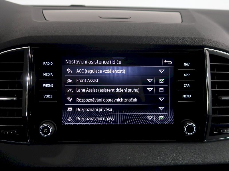 Škoda Karoq (2022) EXCLUSIVE 2.0TDI 110KW DSG 4x4 - fotka 26 z 40