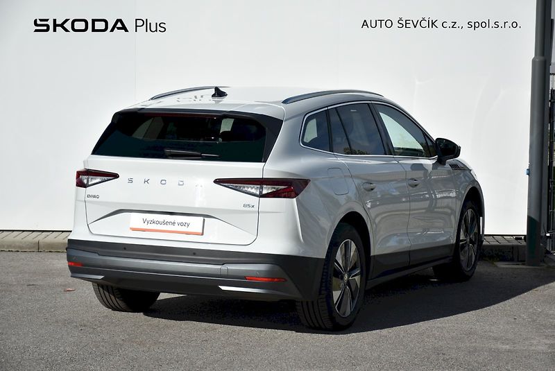 Škoda Enyaq (2024) 85X TOUR 210 kW 4x4 - fotka 2 z 32