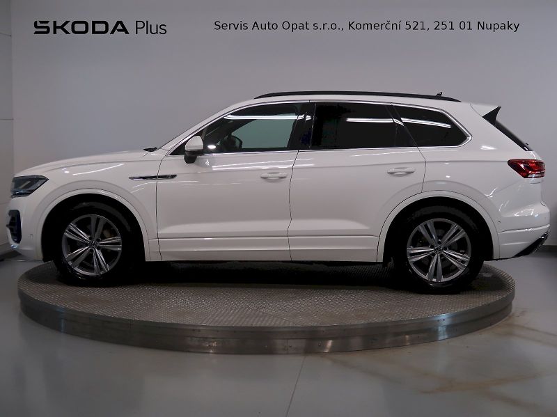 Volkswagen Touareg (2021) R-LINE 3.0TDI 170KW 4x4  TAŽNÉ - fotka 3 z 44